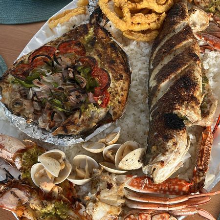 Mixed Seafood Tray for 3/4 persons